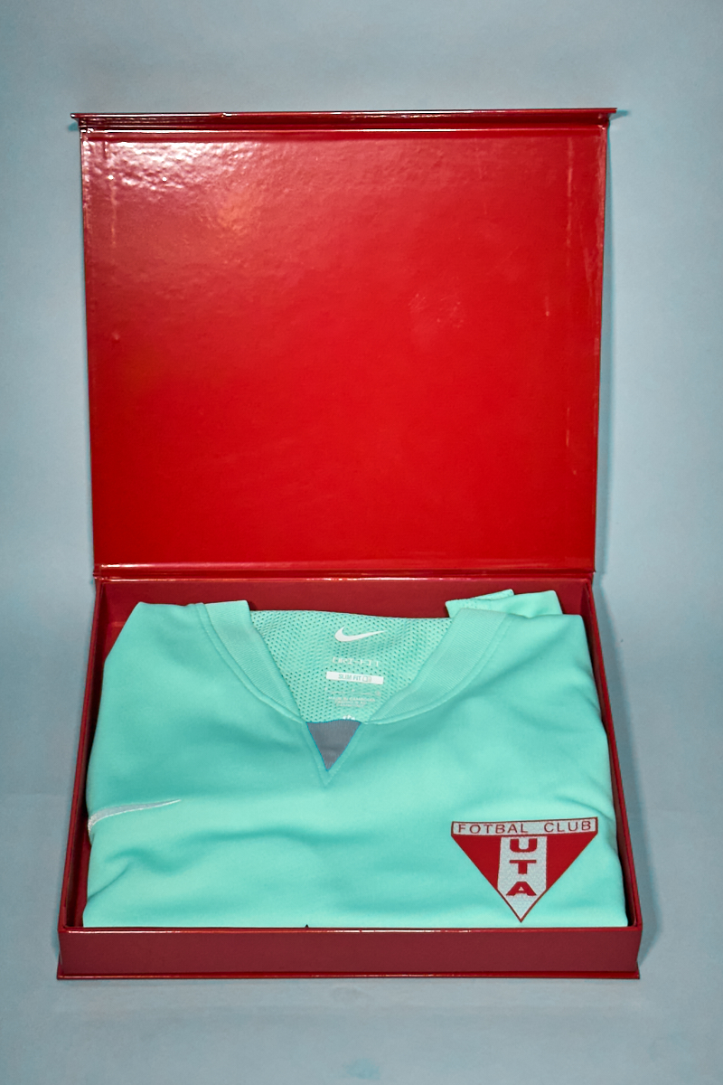 Set tricou oficial Nike UTA 2025–2026 deplasare turcoaz cu cutie premium, ediție exclusivă