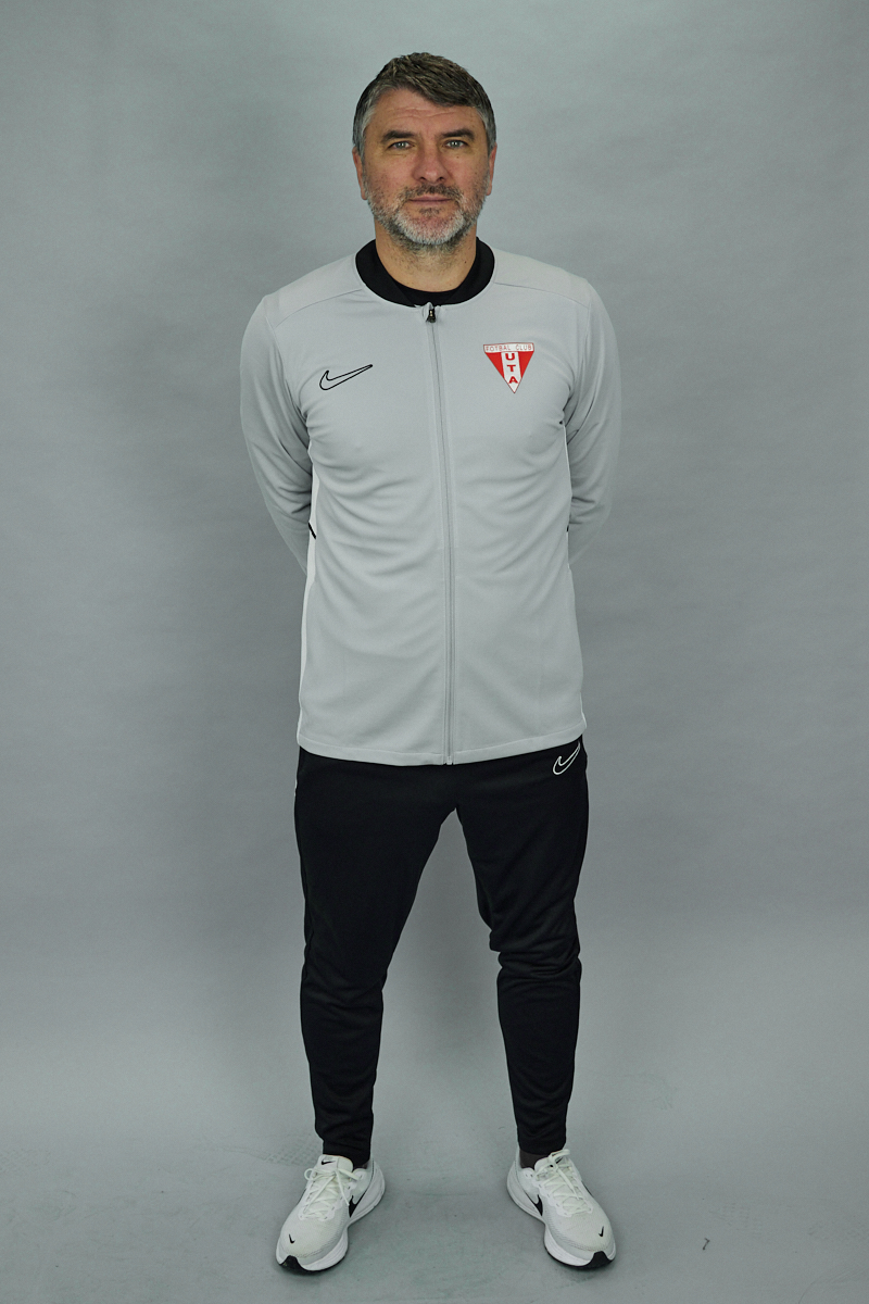 Trening bărbați Nike gri – Colecție oficială UTA Arad