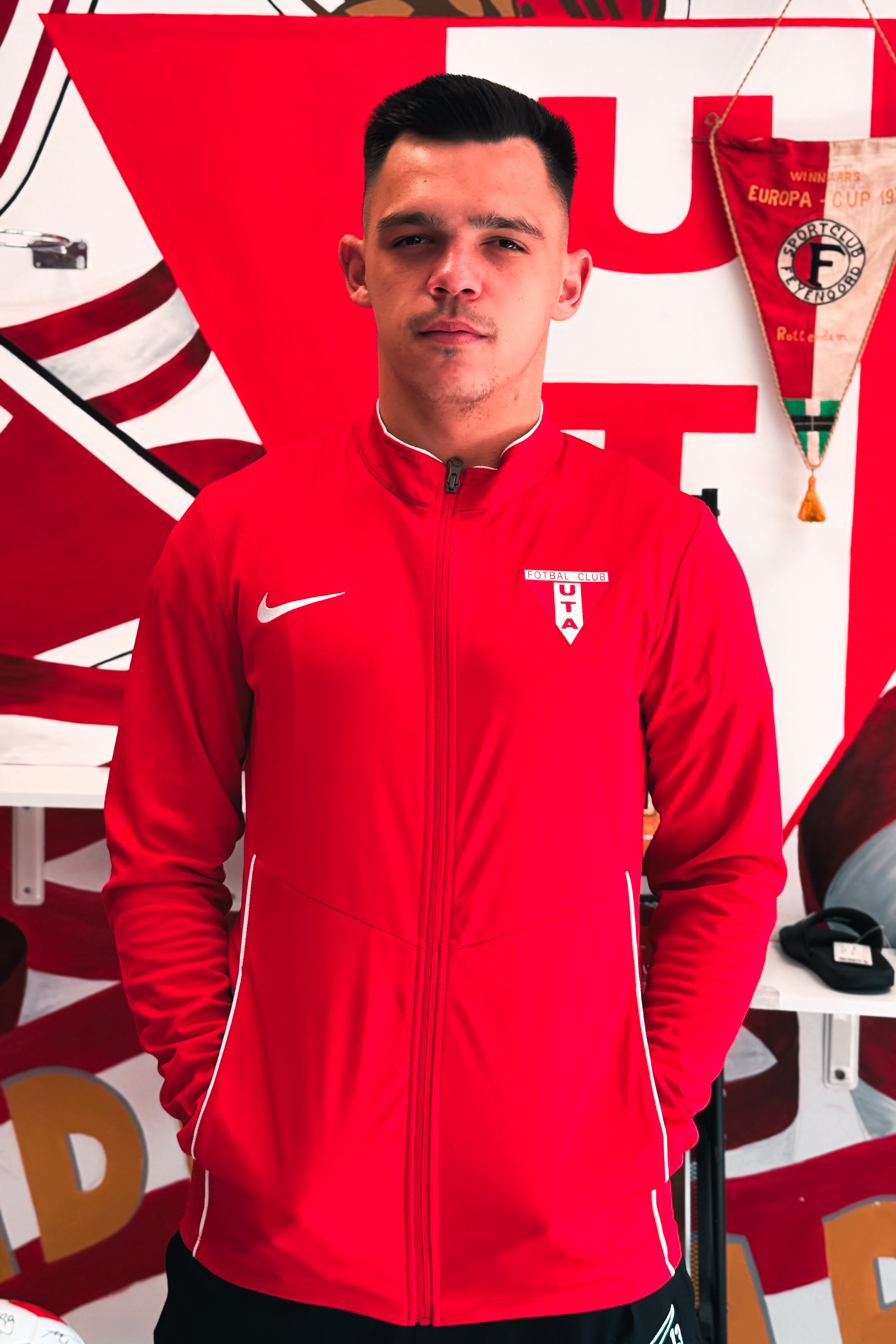 Bluză trening roșu nike UTA - adult