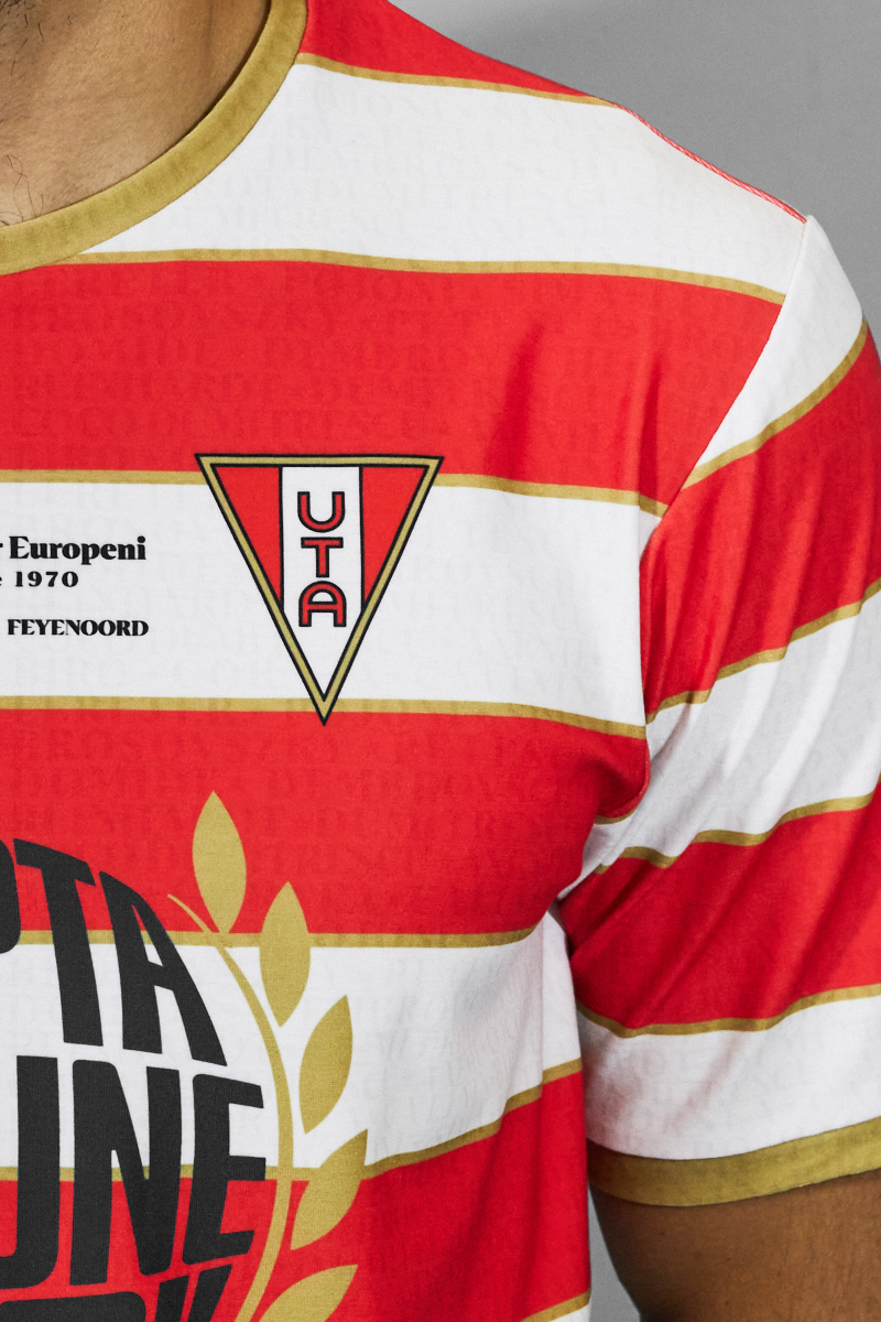 Tricou aniversar UTA - Feyenoord: A Opta Minune a Lumii, ediție specială cu numele eroilor - imagine 2
