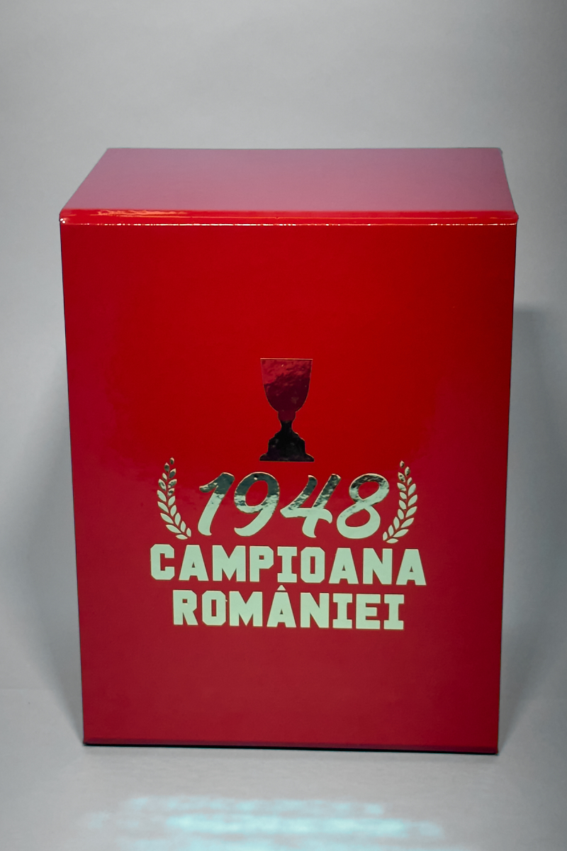 Șapcă ediție limitată 1948 cu breloc, cutie premium și certificat de autenticitate, colecție exclusivă UTA - imagine 6